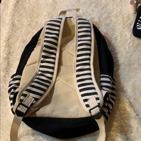 Backpack - Picture 2 of 4